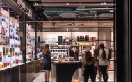 从专业到定制化的化妆品信息咨询服务店，新时代的市场解决方案