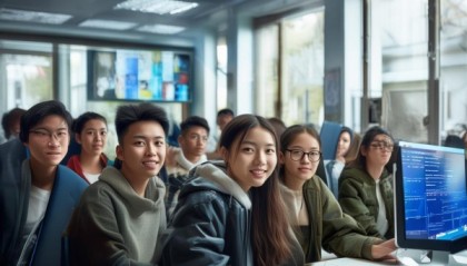 探索创新，青少年编程时代下的未来教育