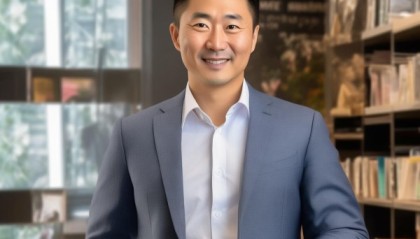 方明松，信息咨询服务领域的卓越领导者