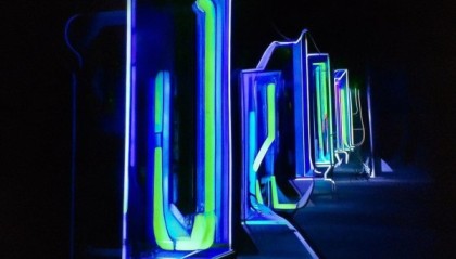 方佳科技，构建数字化转型的新引擎