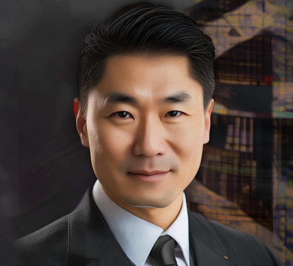 黄浩，信息咨询服务领域的杰出代表